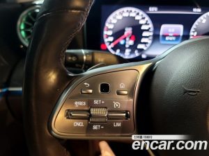 Mercedes-Benz CLS-Class CLS300d AMG Line 2020 года из Южной Кореи