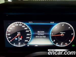 Mercedes-Benz CLS-Class CLS300d AMG Line 2020 года из Южной Кореи
