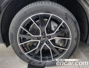 Audi Q5 40 TDI 4WD Premium Sportback 2023 года из Южной Кореи