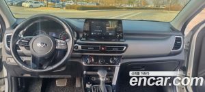 Kia Seltos Дизель 1.6 2WD 2020 года из Южной Кореи
