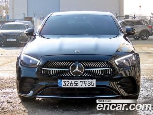 Mercedes-Benz E-Class E220d 4MATIC AMG Line 2021 года из Южной Кореи