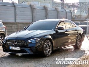 Mercedes-Benz E-Class E220d 4MATIC AMG Line 2021 года из Южной Кореи