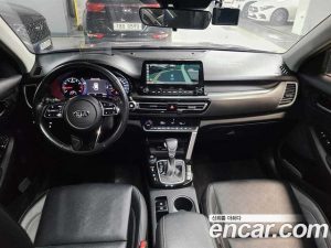Kia Seltos Бензин 1.6 Turbo 2WD 2020 года из Южной Кореи