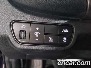 Kia Seltos Бензин 1.6 Turbo 2WD 2020 года из Южной Кореи