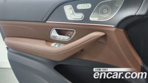 Mercedes-Benz GLE-Class GLE300d 4MATIC 2023 года из Южной Кореи