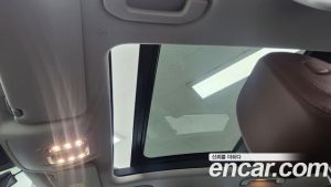 Mercedes-Benz GLE-Class GLE300d 4MATIC 2023 года из Южной Кореи