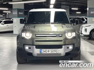 Land Rover Defender 110 D240 SE 2020 года из Южной Кореи