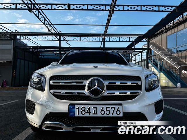 Mercedes-Benz GLB-Class GLB200 d 2023 года из Кореи