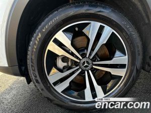 Mercedes-Benz GLB-Class GLB200 d 2023 года из Южной Кореи