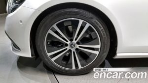 Mercedes-Benz E-Class E250 Avantgarde 2021 года из Южной Кореи