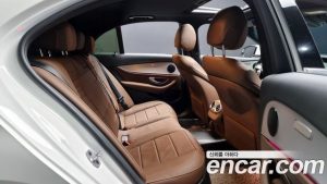 Mercedes-Benz E-Class E250 Avantgarde 2021 года из Южной Кореи