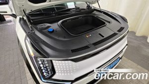 Kia EV9 Earth 4WD 2024 года из Южной Кореи