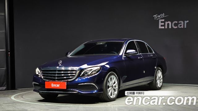 Mercedes-Benz E-Class E220d 4MATIC Exclusive 2019 года из Кореи