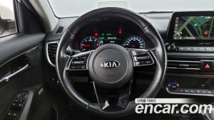 Kia Seltos Дизель 1.6 2WD 2020 года из Южной Кореи