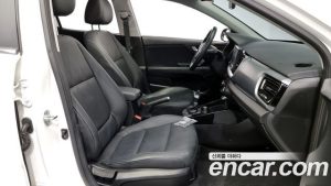 Kia Stonic 1.4 2020 года из Южной Кореи