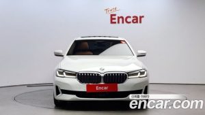BMW 5-Series 520i Luxury 2021 года из Южной Кореи
