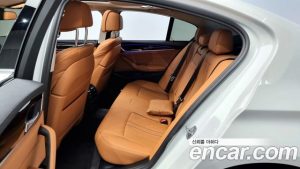 BMW 5-Series 520i Luxury 2021 года из Южной Кореи
