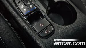 Kia Niro 1.6 HEV 2021 года из Южной Кореи