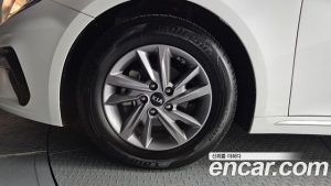 Kia K5 2.0 2020 года из Южной Кореи