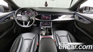 Audi Q8 45 TDI 4WD Premium 2021 года из Южной Кореи