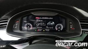 Audi Q8 45 TDI 4WD Premium 2021 года из Южной Кореи