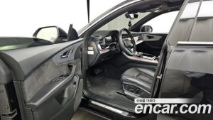 Audi Q8 45 TDI 4WD Premium 2021 года из Южной Кореи