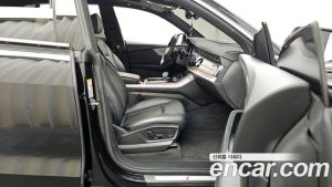 Audi Q8 45 TDI 4WD Premium 2021 года из Южной Кореи