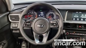Kia K5 2.0 2020 года из Южной Кореи