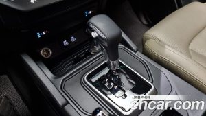 Ssangyong Rexton Дизель 2.2 2WD 2024 года из Южной Кореи