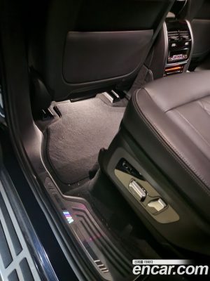 BMW X7 xDrive 40i M Sport 6인승 2021 года из Южной Кореи