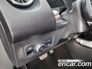 Mercedes-Benz EQB EQB300 4MATIC AMG LINE 2023 года из Южной Кореи