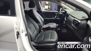 Kia Stonic 1.4 2020 года из Южной Кореи