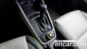 Hyundai Venue 1.6 Flux 2020 года из Южной Кореи