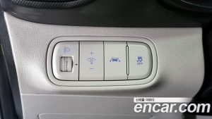 Hyundai Venue 1.6 Flux 2020 года из Южной Кореи