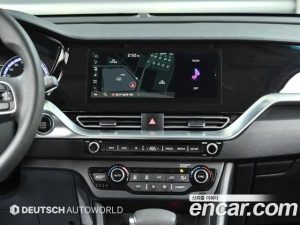 Kia Niro 1.6 HEV 2021 года из Южной Кореи