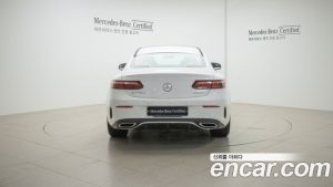 Mercedes-Benz E-Class E300d 4MATIC Coupe 2023 года из Южной Кореи