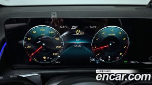 Mercedes-Benz GLB-Class GLB250 4MATIC 2021 года из Южной Кореи