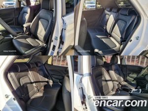 Hyundai Venue 1.6 Flux 2020 года из Южной Кореи