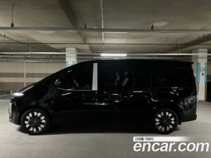 Hyundai Staria 4WD Lounge 9-Seater 2024 года из Южной Кореи