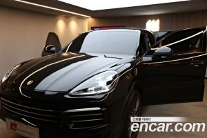Porsche Cayenne 3.0 2021 года из Южной Кореи