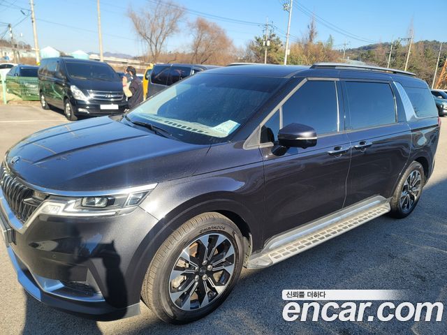 Kia Carnival Бензин 7-Seater Noblesse 2021 года из Кореи
