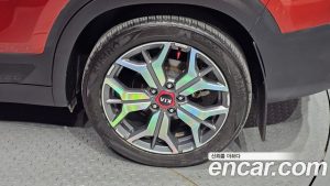 Kia Seltos Бензин 1.6 Turbo 2WD 2022 года из Южной Кореи