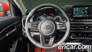 Kia Seltos Бензин 1.6 Turbo 2WD 2022 года из Южной Кореи