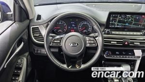 Kia Seltos Бензин 1.6 Turbo 2WD 2020 года из Южной Кореи