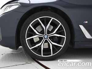 BMW 5-Series 530i M Sport 2021 года из Южной Кореи