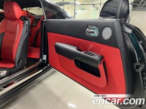 Rolls-Royce Wraith 6.6 Black Badge 2020 года из Южной Кореи