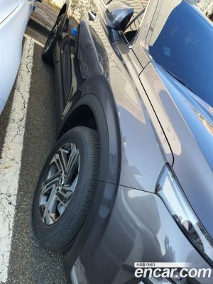 Hyundai Santafe Бензин 2.5T 2WD 2023 года из Южной Кореи