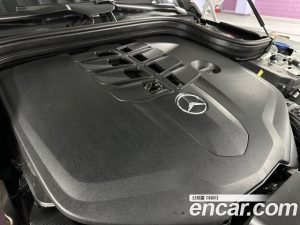 Mercedes-Benz GLS-Class GLS580 4MATIC 2023 года из Южной Кореи