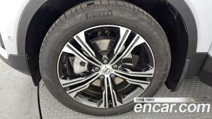 Volvo XC40 B4 Inscription 2021 года из Южной Кореи