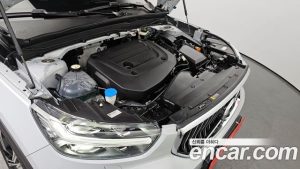 Volvo XC40 B4 Inscription 2021 года из Южной Кореи